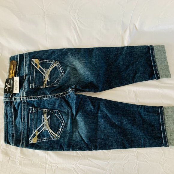 2/$20✨NWT Womens Basic Capri Various Sizes - Picture 4 of 4